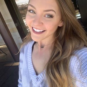 Meet your Posher, Nicole